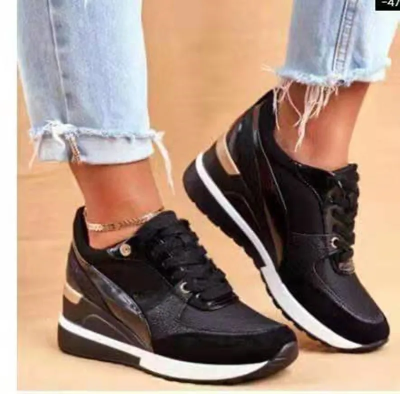 Large Size 2021 Autumn and Winter New Shoes Color Matching Low-top Thick-soled Height-increasing Shoes Round Toe Women's Shoes