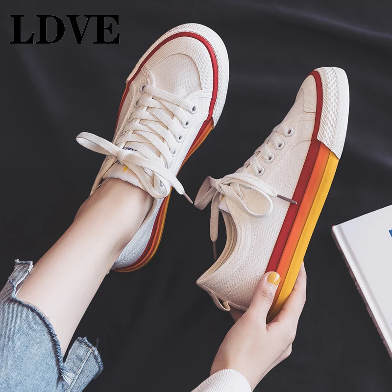 

2019 New Summer Rainbow Canvas Shoes Girls Casual Shoes Women Colorful Sneakers Lace Up Low Top White Black Trainers Flats 35-40