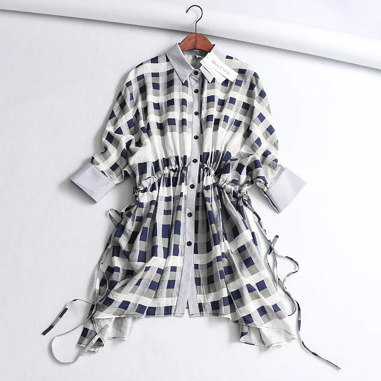 

A Generation of New Style 2018 Fold-down Collar Bat Sleeve Slim Fit Plaid Pattern Women's Versatile Dress Fruiting Body