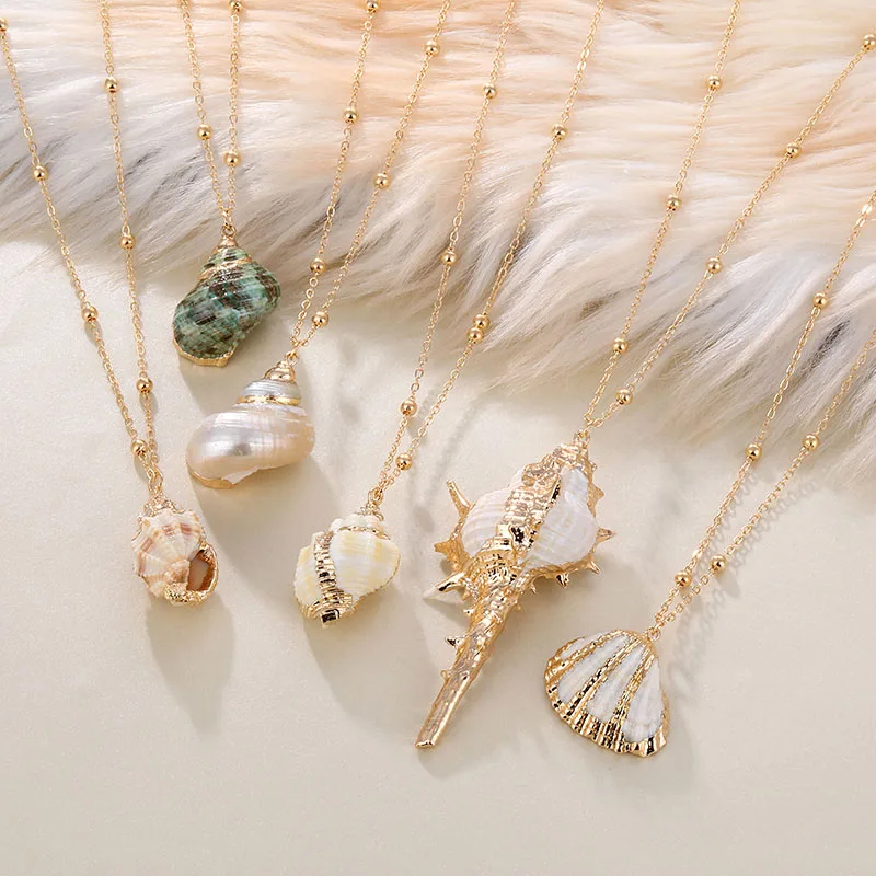 Boho Conch Seashell Necklace Golden Chain Colorful Pendant Choker Womens UAC Boho Conch Seashell Necklace Golden Chain Colorful Pendant Choker Womens UAC
