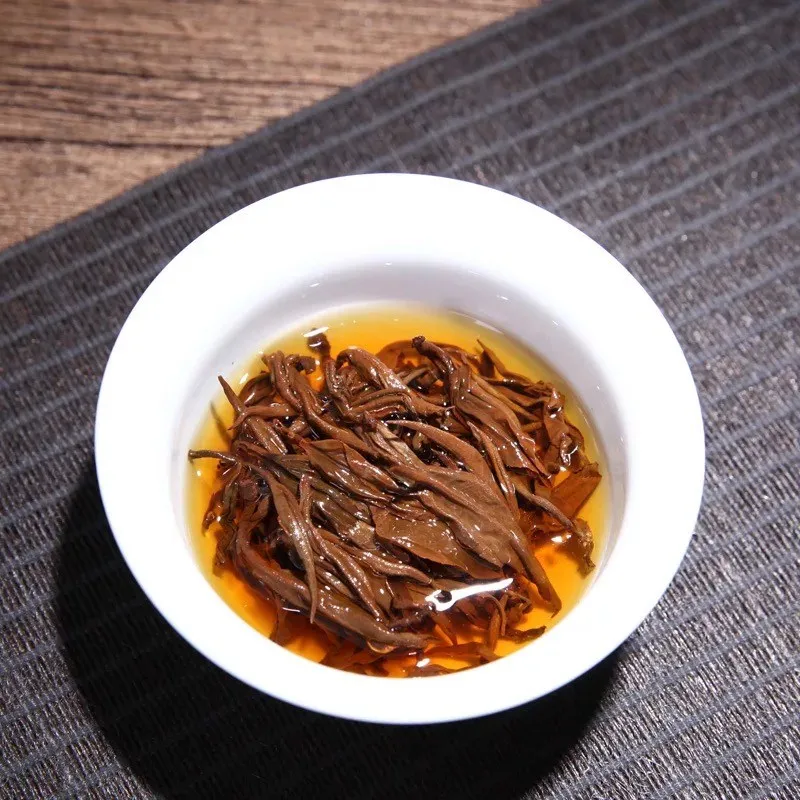 Оптовая Продажа Китай Dian Hong 250g 2019 башня Пагода форма Юньнань ручной работы DianHong