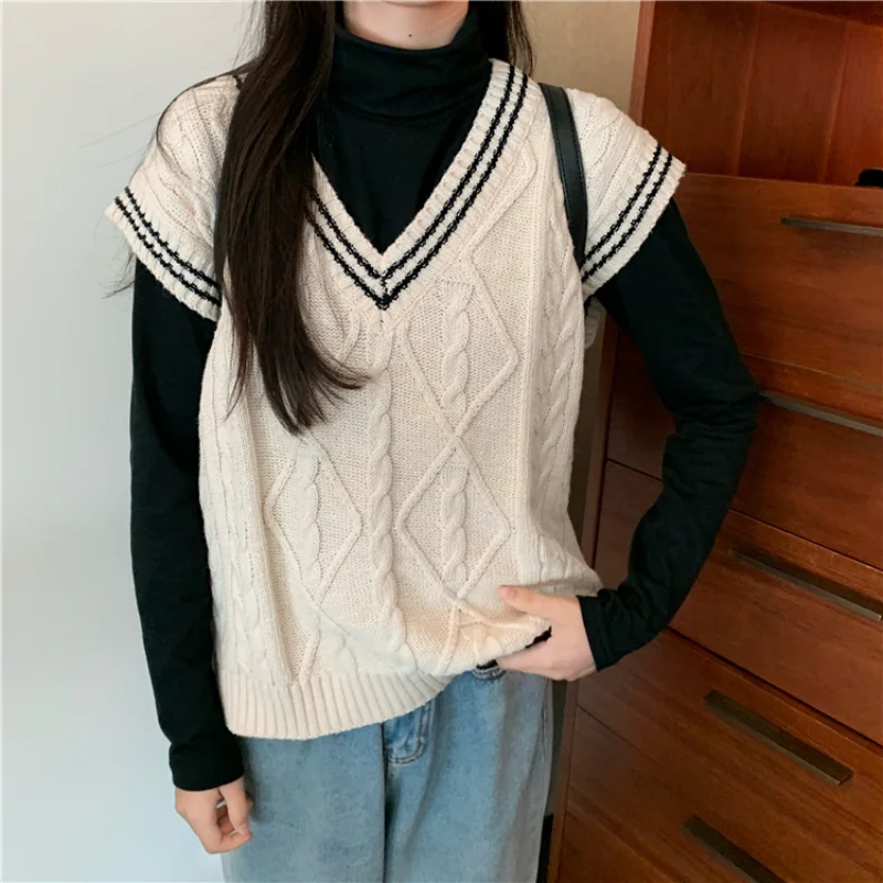 

Twist Sweaters Vest Women Sleeveless Knitwear Preppy Style Loose Vest Sweaters Female Vintage V-neck Pullovers Women Jumper