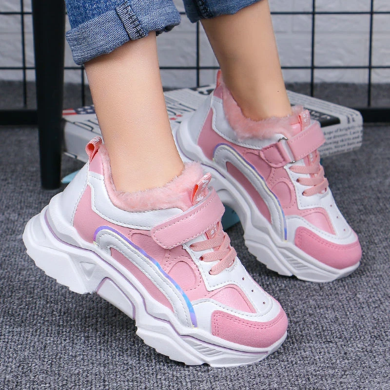 sports shoes for girls price