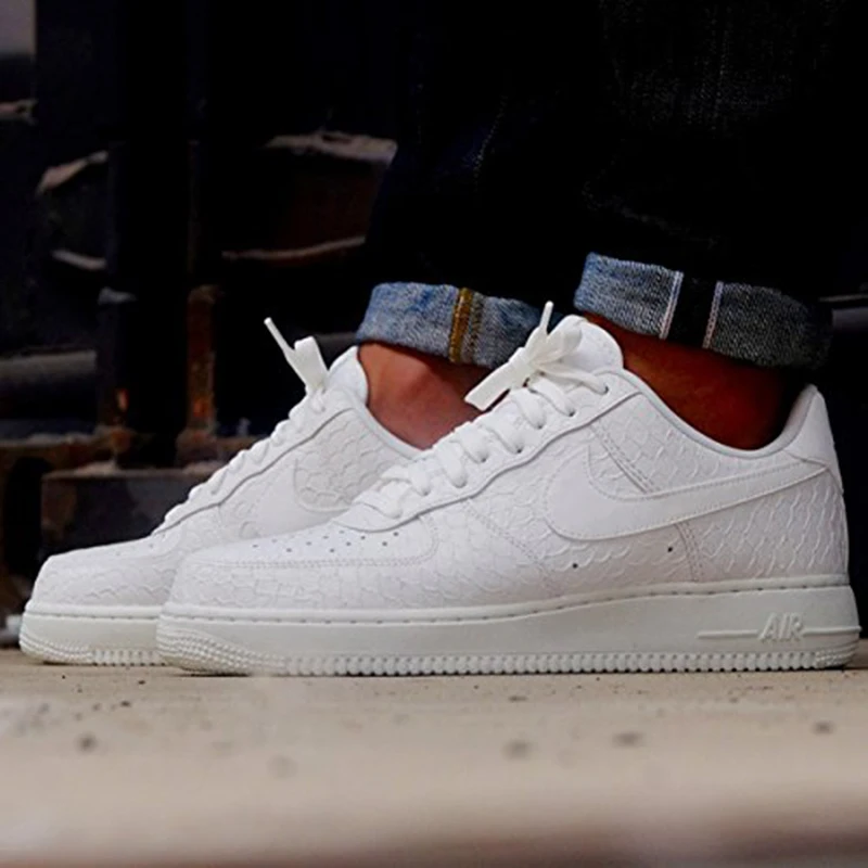 И аутентичный с Nike Air Force 1 07 LV8 белого цвета с рисунком «крокодил» Для Мужчин's Скейтбординг обувь спортивная обувь дизайнерские спортивные 718152-106