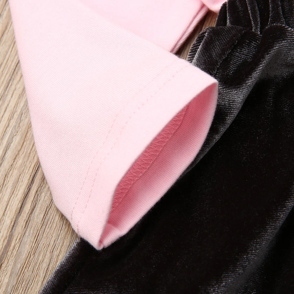 Комплекты осенней одежды для маленьких девочек розовый хлопковый топ с длинными рукавами и бархатная юбка комбинезоны От 1 до 5 лет