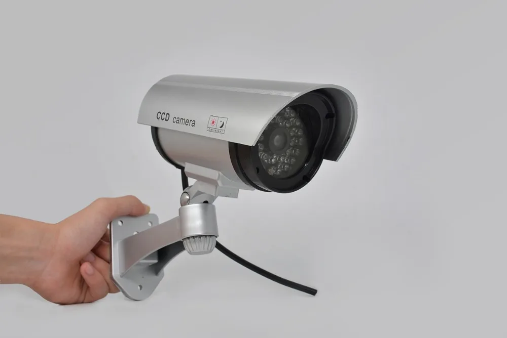 Поддельные Камера манекен Водонепроницаемый видеонаблюдения Камеры Скрытого видеонаблюдения с светодиодный светильник на открытом воздухе в помещении дома Камера