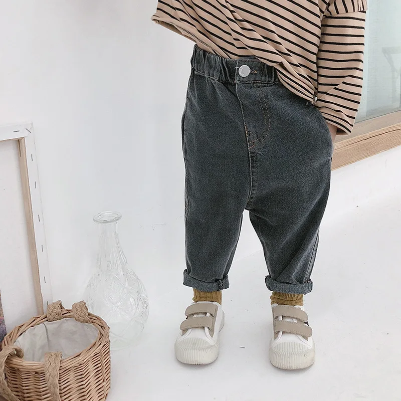 Г. Осенние модные свободные джинсы в Корейском стиле для мальчиков модные джинсы для девочек от 1 до 7 лет, 2 цвета - Цвет: Черный