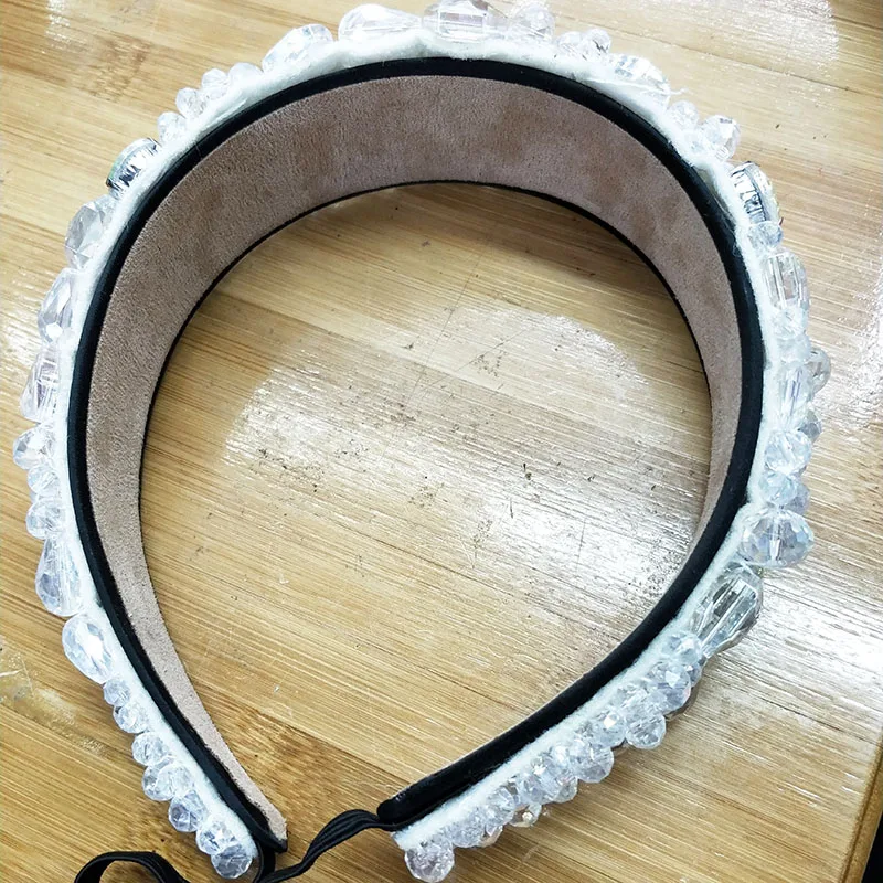 4 см Ширина Diademe в стиле «принцесс» Модный с кристаллами, со стразами бусины эластичная повязка на голову ручной работы клуб бисером головной убор