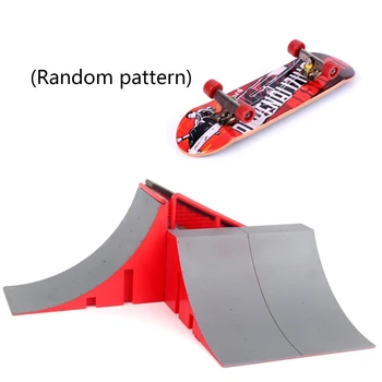 

Finger Skate Park Kit Ramp Part with 1 Finger Skateboard Mini Scooter Scene Prop Q6PD