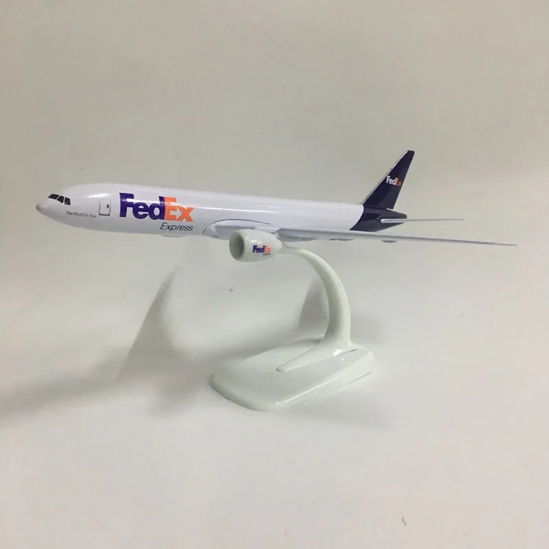 Джейсон пачка 20 см самолет модель самолета FedEx авиации Boeing 777 1:300 Diecast