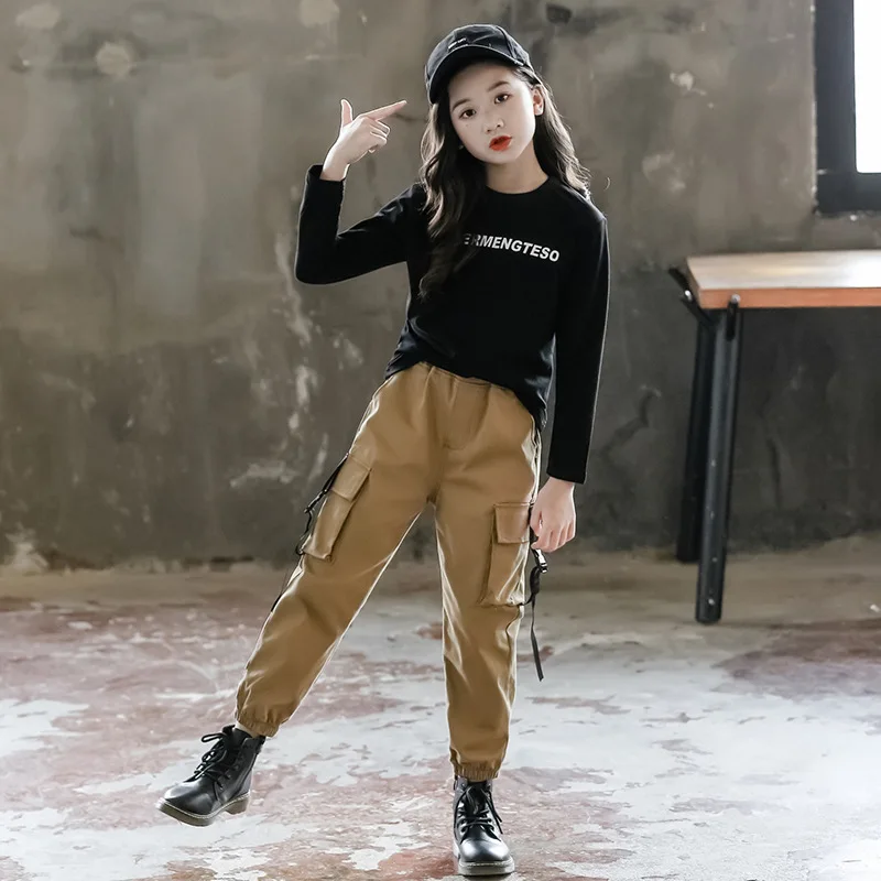 Детский комплект одежды Новинка осени года, детский корейский стиль, топ с длинными рукавами и надписью+ комбинезон, штаны, комплект из 2 предметов