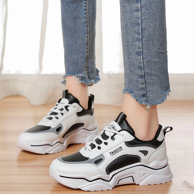 Fashion Brand Men Kanye 700 Runner Walking Shoes M2k Platform Chunky Sneakers Outdoor Sports Triple Designer Trainers