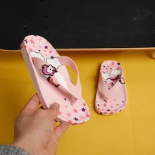 

Flip Flops Kids 2021 Summer New Children Slippers Baby Boys Girls Beach Shoes Travel Children's Light Portable Sandals TTX18