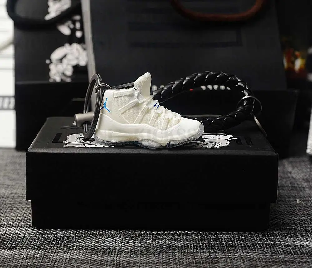 a shoe w rope Дропшиппинг индивидуальность DIY Air Jordan Generation AIR JORDAN11 стерео 3D мини-кроссовки фигурный брелок для подарка - Цвет: a shoe w rope