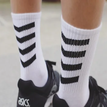 

Black White Striped Woman Sock Ladies Socks for Women Solid Casual Crew Sox Couples Cotton Fashion Trend Autumn Winter Sokken