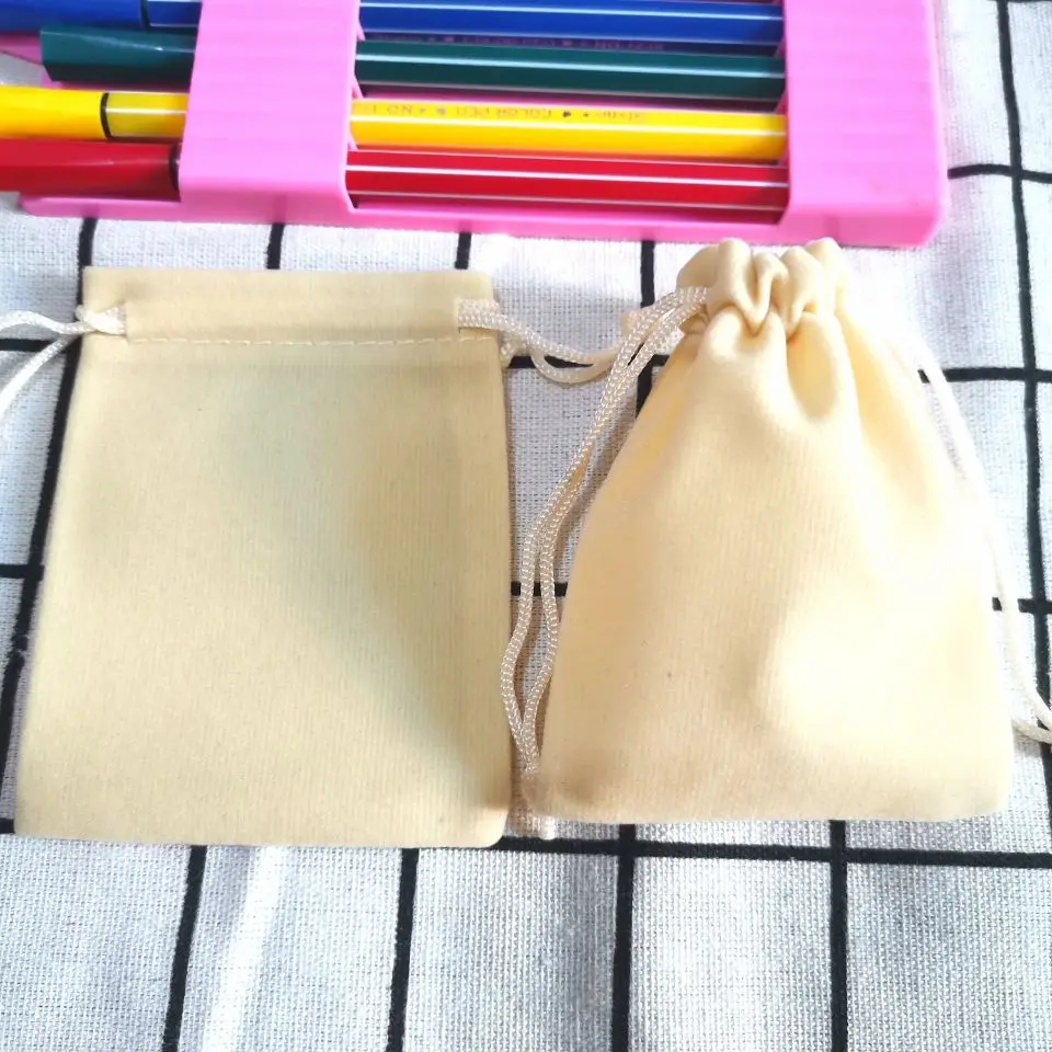 100 Pcs/Lot Velvet Drawstring Bags Jewelry Package Bags Velvet Gift Bags Christmas Wedding Packaging Gift Bags&small Pouches 3