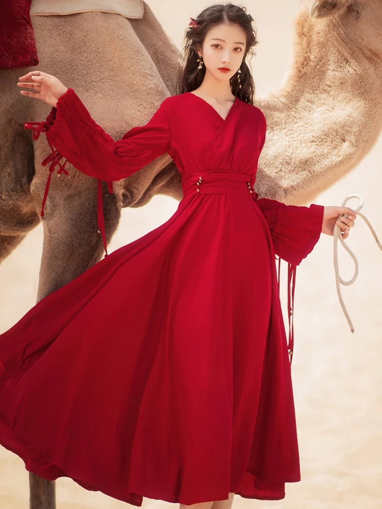 French palace restoring ancient ways long-sleeved dress female autumn new fund, red waist desert dress in yunnan