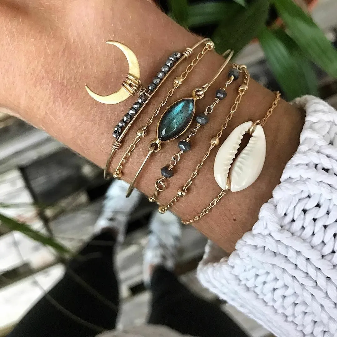 

Boho Gold Color Cowrie Shell Tassel Bracelets for Women Fashion Imitation Crystal Bead Charm Bracelet Moon Bangle Jewelry