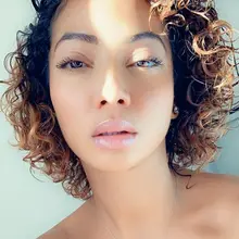 Beeos corto rizado 250% corte Pixie Bob peluca 13*2 Frente de encaje pelucas de cabello humano Remy brasileño cabello humano Pre arrancado con el pelo del bebé