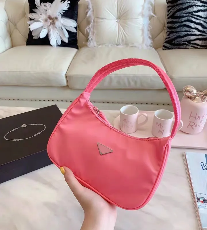 

2020 New Fashion Simple Retro High Quality Nylon Handbag Bag Shoulder Bag Candy Color New Moon Package Bags For Women