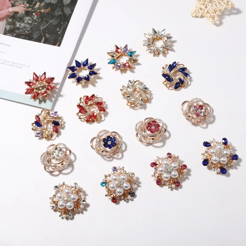 Геометрическая брошь с подвеской в виде цветка и кристаллов Элегантная Шелковая