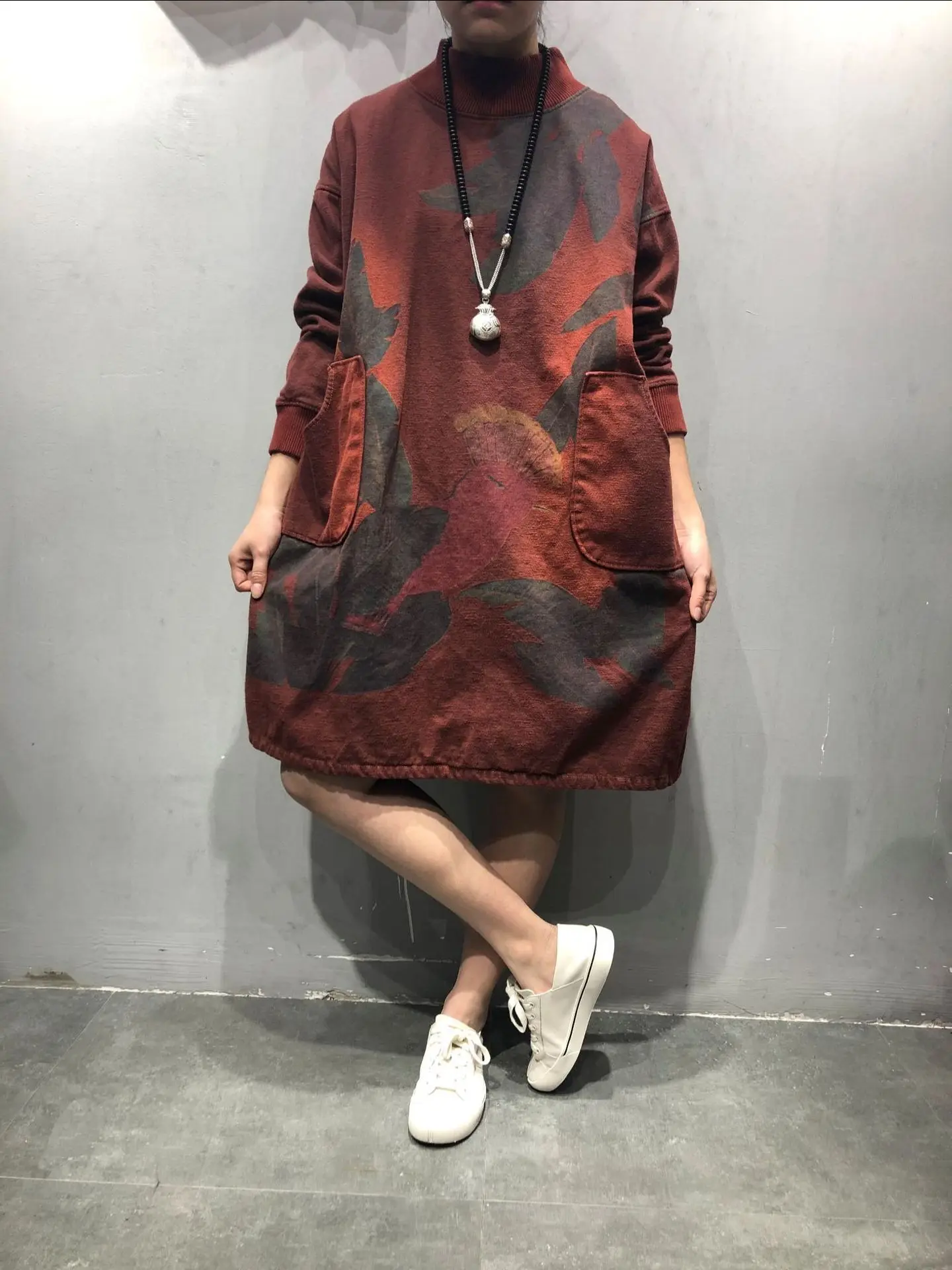 

March Autumn And Winter New Large Size plus Velvet Hoodie Women's Loose-Fit Retro Pattern Retro Mid-length Hoodie Skirt Korean-s