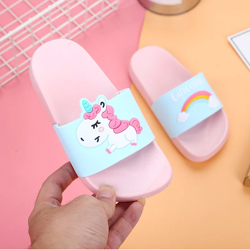 Pantoufles d'été licorne arc-en-ciel pour garçons et filles | 2020 sandales de gelée pour enfants, pantoufles de gelée pour enfants, tongs pour enfants