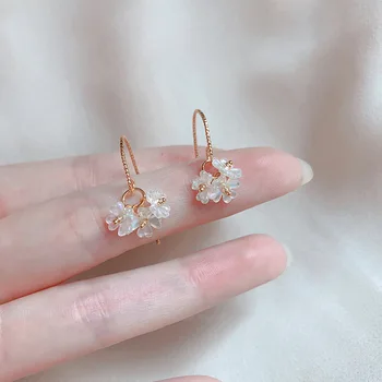 

Zeojrlly Shell Trendy Fashion Women Dangle Earrings Korean Petal Shell Earhook Earring Ins Small Elegant Female Jewelry