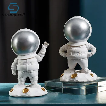 

Strongwell Nordic Modern Minimalist Astronaut Space Model Handicraft Ornament Spaceman Furnishings Toy Home Decoration Gift