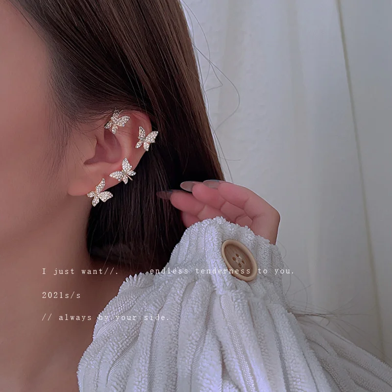 Pendientes de mariposas de estilo Punk, pendientes individuales sin perforaciones, gancho para oreja de dorado, joyería de mariposa con incrustaciones de diamantes de imitación - Joyería y accesorios