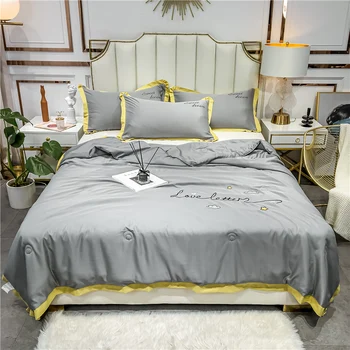 

Fashion Silky Summer Quilt Solid Color Washable Air Conditioned Duvet Comforter Travel Nap Bedspread Adults Summer Bed Quilts