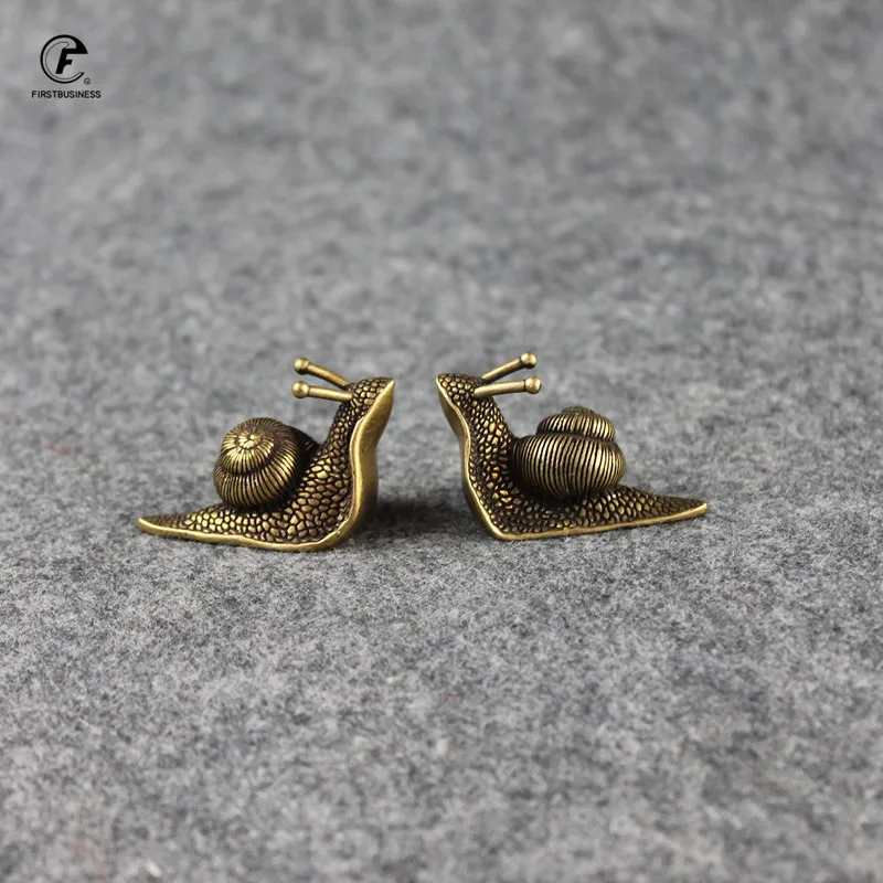 Ornament Crafts Miniature Ornament Miniature Figurines Personality Retro Pure Copper Mini Snail Statue Ornaments Desk Antique Brass Tea Pet Collection Home Decorations for Living Room