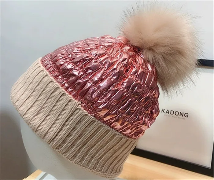 pink Горячая Распродажа, зимние женские шапки с помпонами, теплые вязаные меховые шапки с помпонами для девочек, граффити принт, настоящий помпон лисий мех Повседневная Шапка Кепка - Цвет: pink
