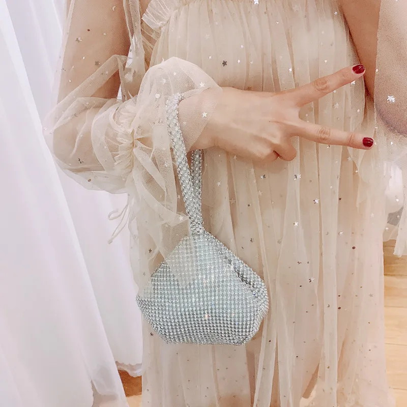 11711072731_717228094