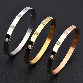 

2019 by New Classic Women's Weapons for Women Silver Gold Gold Pink Bracelets of the Rhinestone Arm of the Pole Simple Jewelry