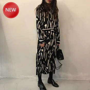 

Women Elegant Long Sleeve Pleated Long Dress Zebra Pattern Round Collar Loose Dresses with Waist Belt Spring Autumn
