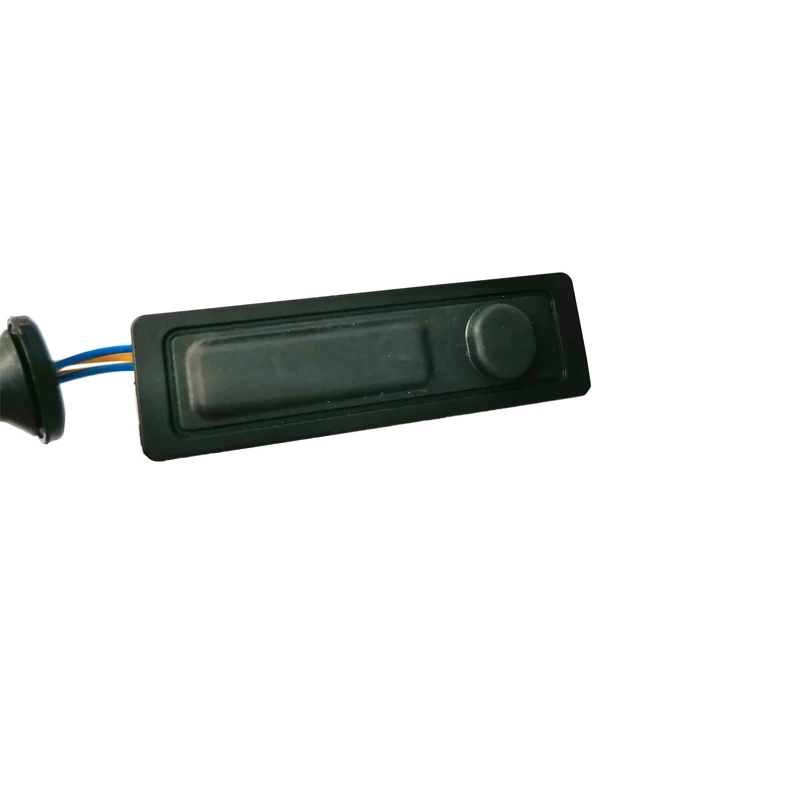 Nissan trunk button 4