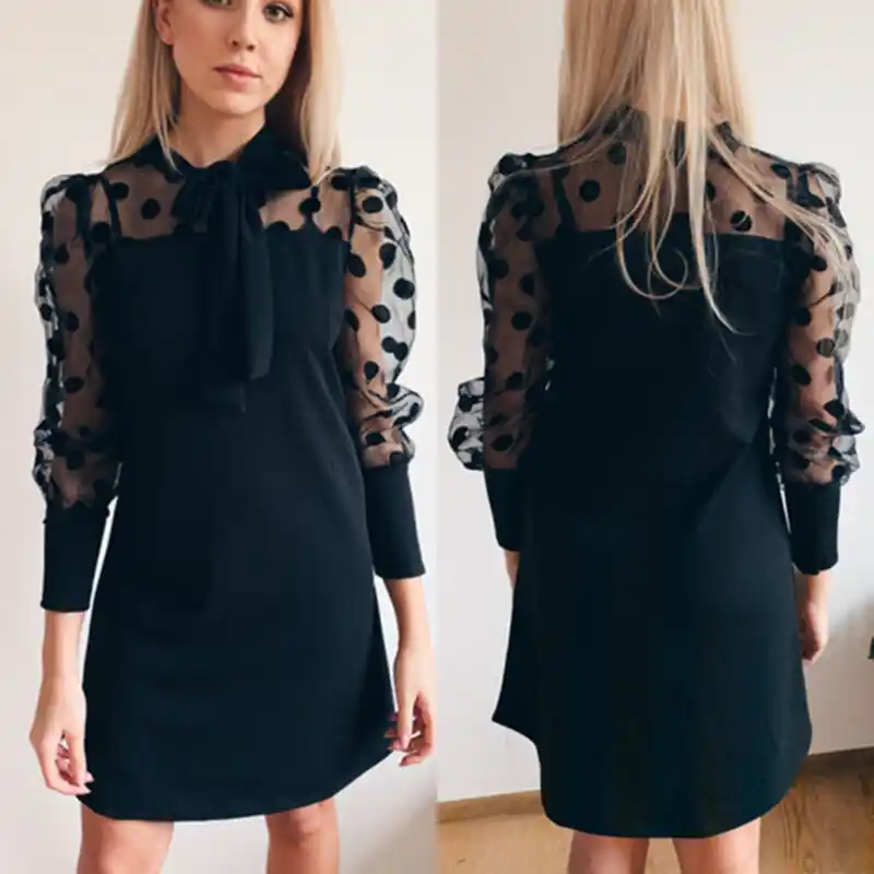 vestido com gola no pescoço