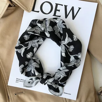 

2020 Women 100% Silk Scarf Square Foulard Scarves Foulard Shawls And Wraps Bandana Neckerchief Poncho Headband Hijab 53*53cm