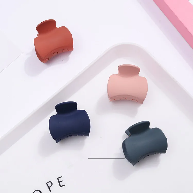 1PCS Neue Nette kleine einfarbig geometrische Acryl Haarnadeln Haar Clip Krabbe Für Frauen Mädchen Clamp Haar Zubehör headwear – Detail 5
