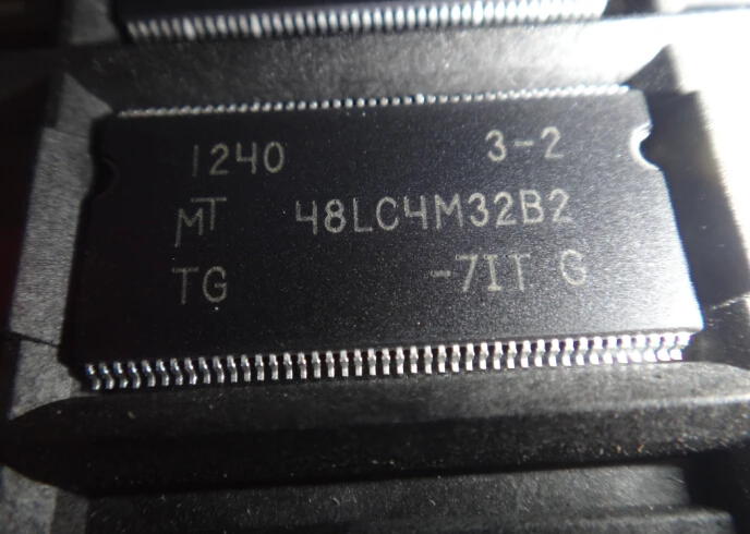 MT48LC4M32B2P-6A: L tr ic DRAM 128M параллельный 86TSOP II