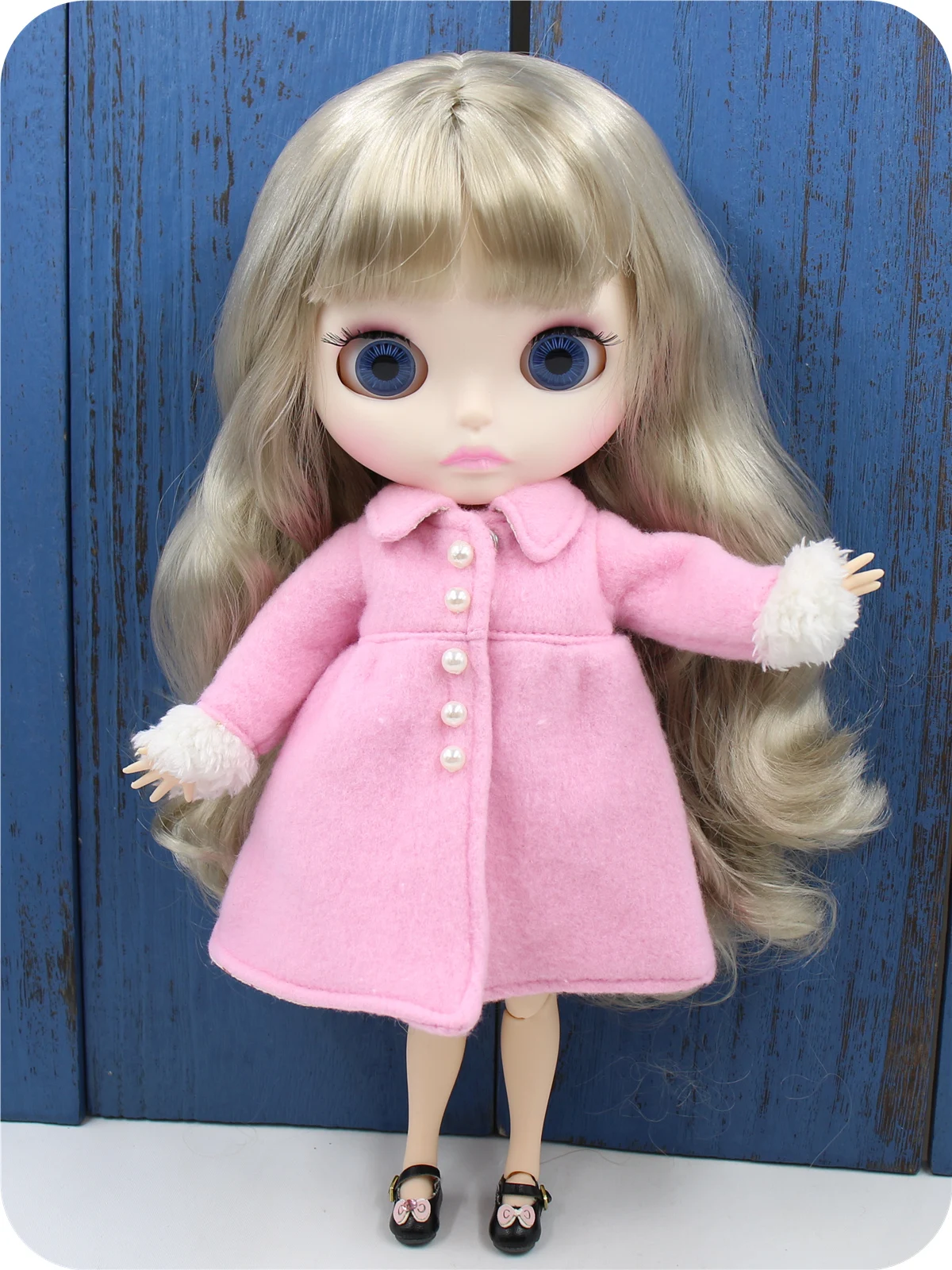 Kate – Premium Custom Neo Blythe Doll with Silver Hair, White Skin & Matte Cute Face 1
