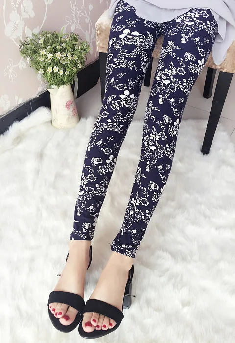 Leggings Woman Spring Autumn Fashion Black White Stripes Leggings Elastic Workout Fitness Pants Elastic Waist Casual Trousers crossover leggings