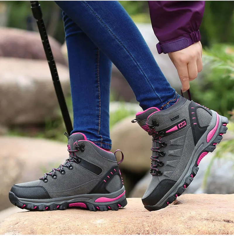 outdoor-hiking-boots-for-men-and-women (7)