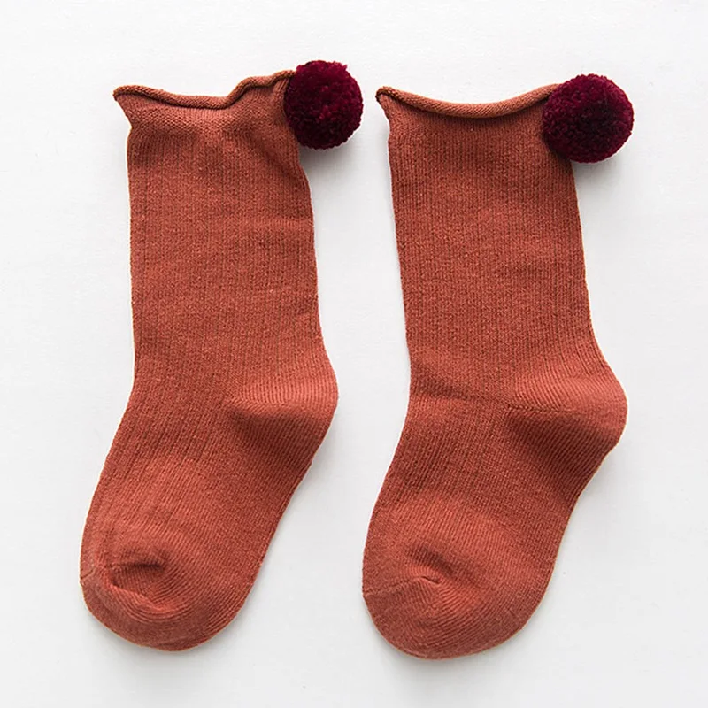 Милые детские носки с помпонами хлопковые носки для маленьких девочек новые милые модные теплые носки для малышей на осень и зиму - Цвет: RRD