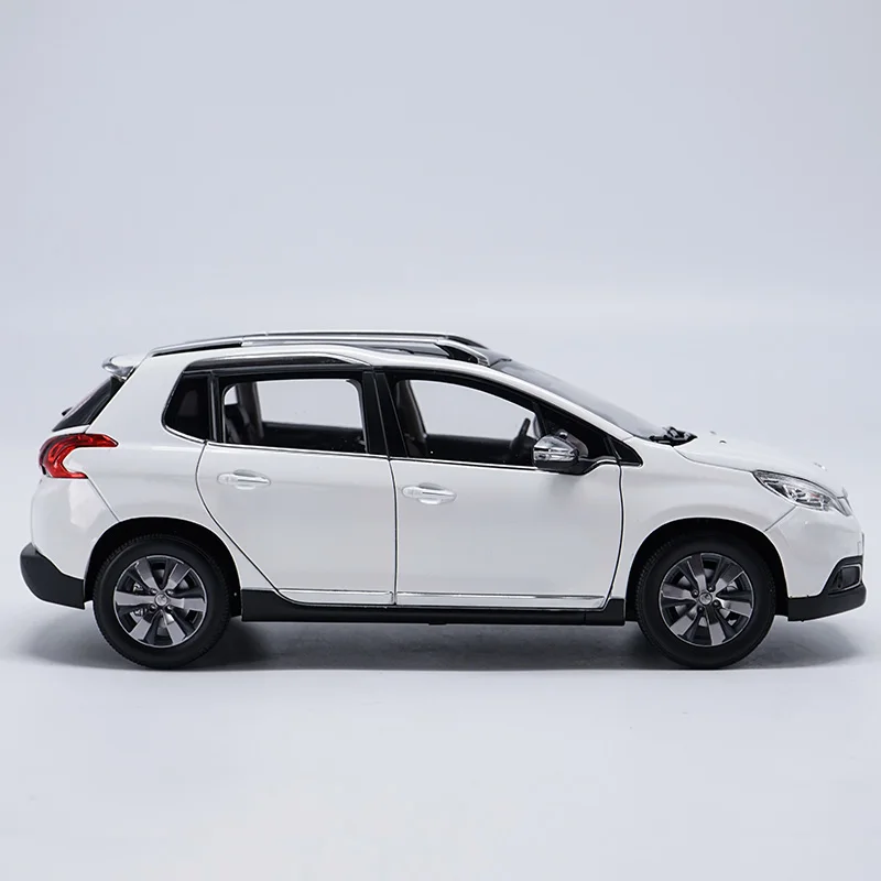 Масштаб 1:18 масштаб 2008 внедорожник PEUGEOT литой автомобиль Коллекционная модель