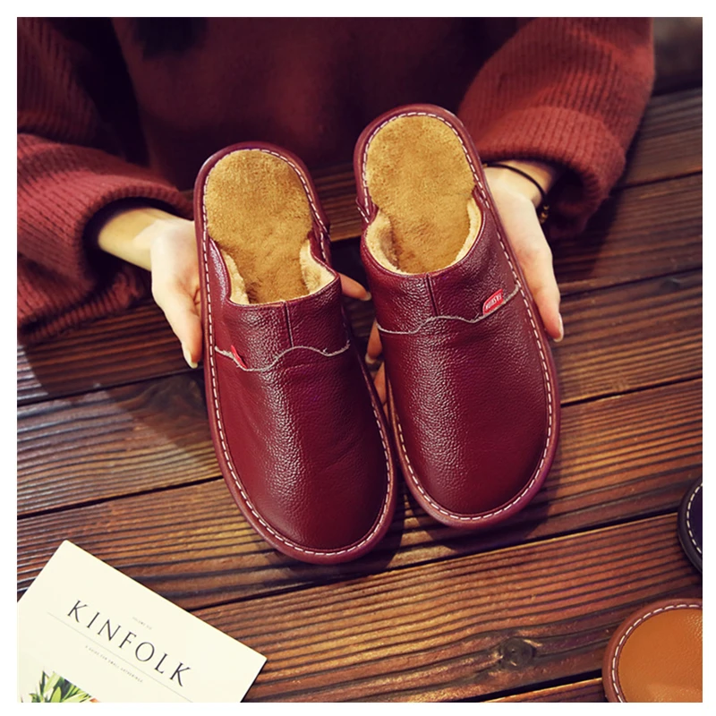 Кожаные домашние тапочки для мужчин; Зимние теплые плюшевые тапочки; мужская домашняя обувь унисекс из натуральной кожи - Цвет: Бордовый