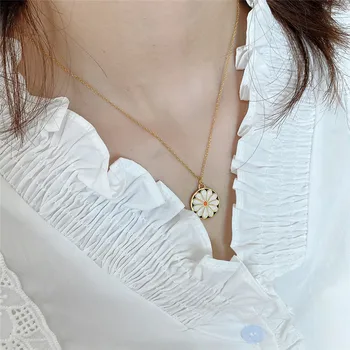 

RUIYI Real 925 Sterling Silver Trendy Drop glaze Daisy Pendant Necklace For Women Exquisite Niche 18K Gold Plated Chic Necklace