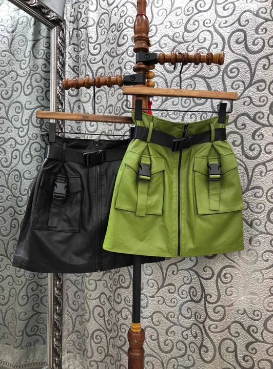 

Early Autumn 2019 New Women's Fastener Belt Reception Decorative Symmetrical Pocket Baipi Half Half Skirt 910