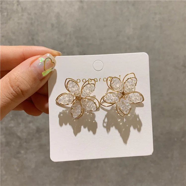 

925 Silver Needle Crystal Pierced Flower Earrings for Women Korean White Petal Elegant Acrylic Stud Earring Statement Jewelry